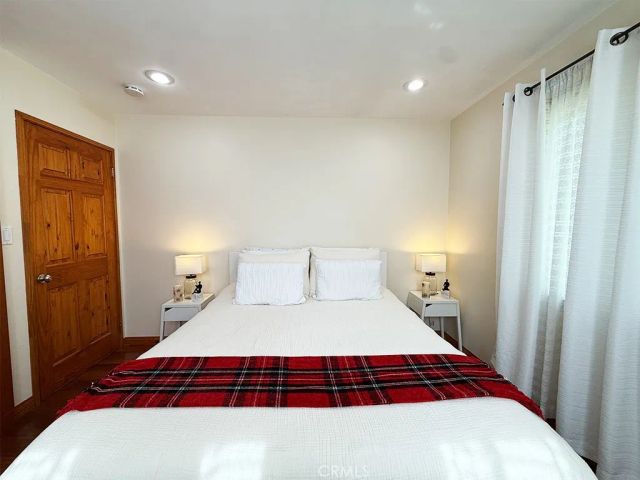 555 Hickory Lane, Pasadena, CA 91103