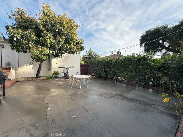 555 Hickory Lane, Pasadena, CA 91103