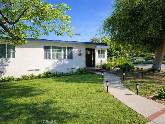 555 Hickory Lane, Pasadena, CA 91103