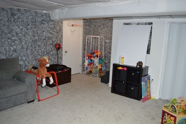 2697 Cranberry Hwy 14, Wareham, MA 02571