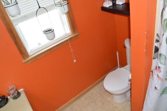 2697 Cranberry Hwy 14, Wareham, MA 02571