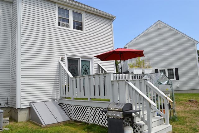 2697 Cranberry Hwy 14, Wareham, MA 02571