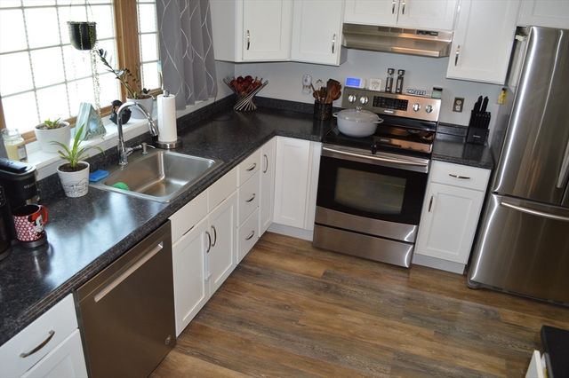 2697 Cranberry Hwy 14, Wareham, MA 02571