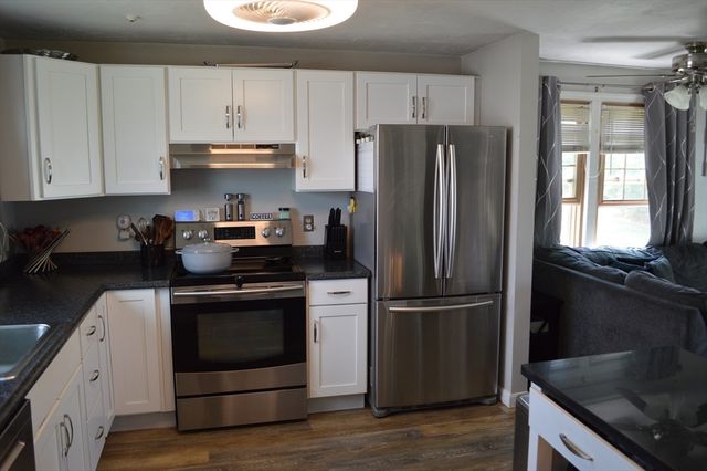 2697 Cranberry Hwy 14, Wareham, MA 02571