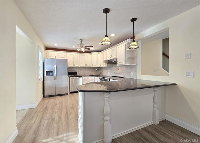 2 Franklin Street, Coram, NY 11727