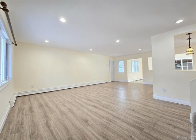 2 Franklin Street, Coram, NY 11727