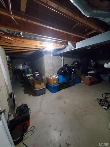 660 W 3rd, Trenton, IL 62293