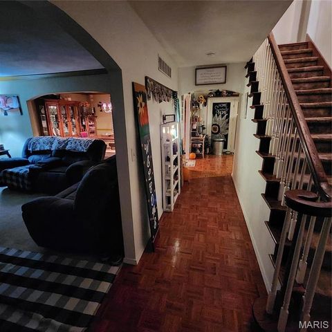 660 W 3rd, Trenton, IL 62293