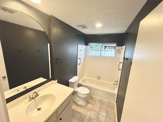 7831 Terra Cotta Drive, Houston, TX 77040
