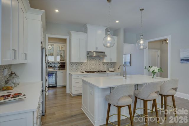 14619 Crosswater Lane, Charlotte, NC 28278