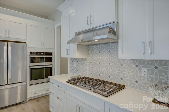 14619 Crosswater Lane, Charlotte, NC 28278