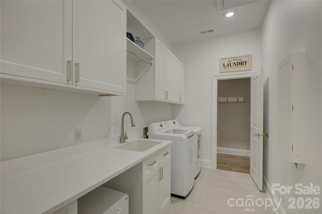 14619 Crosswater Lane, Charlotte, NC 28278