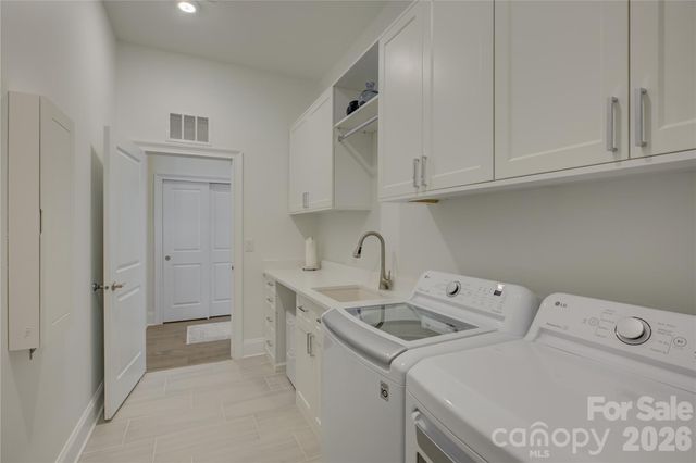 14619 Crosswater Lane, Charlotte, NC 28278