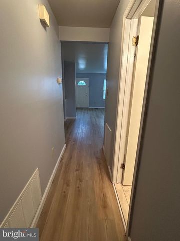27 MARTINE CT, Newark, DE 19711