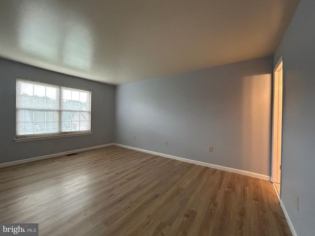 27 MARTINE CT, Newark, DE 19711