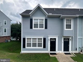 27 MARTINE CT, Newark, DE 19711