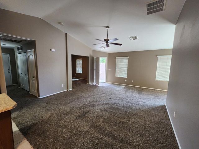 28912 N Coal Avenue, San Tan Valley, AZ 85143