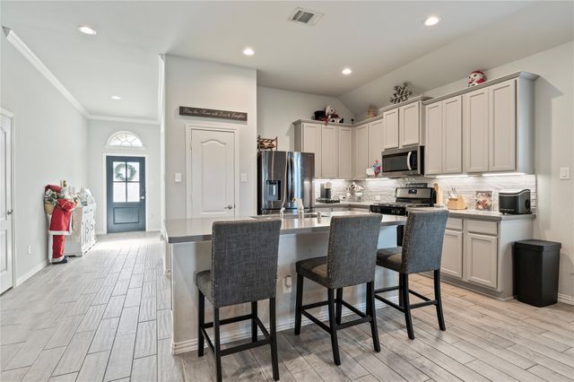 14143 Medina Drive, Baytown, TX 77523