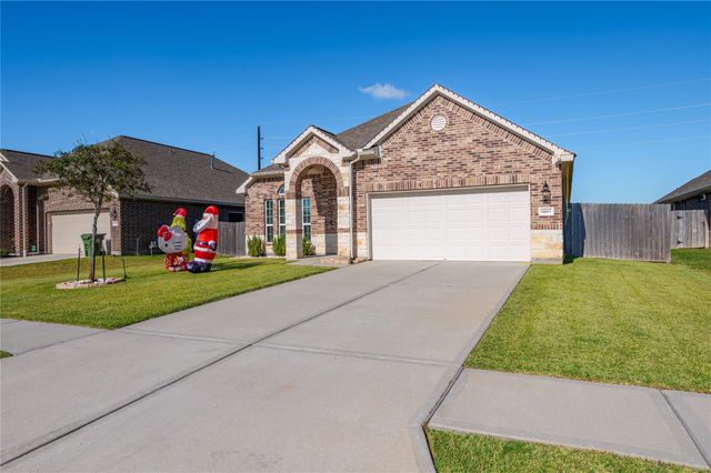14143 Medina Drive, Baytown, TX 77523