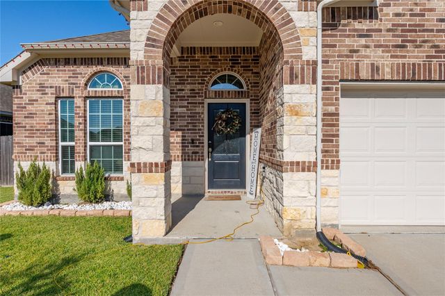 14143 Medina Drive, Baytown, TX 77523