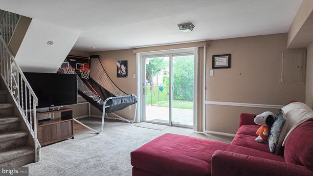 3221 KILBURN RD, Philadelphia, PA 19114