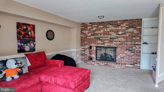 3221 KILBURN RD, Philadelphia, PA 19114
