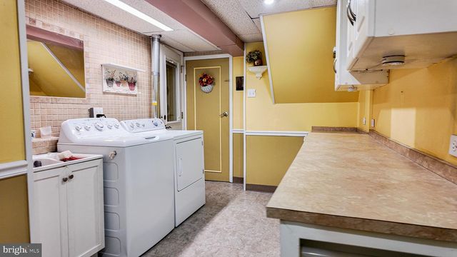 3221 KILBURN RD, Philadelphia, PA 19114