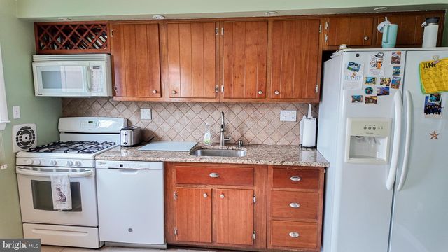 3221 KILBURN RD, Philadelphia, PA 19114