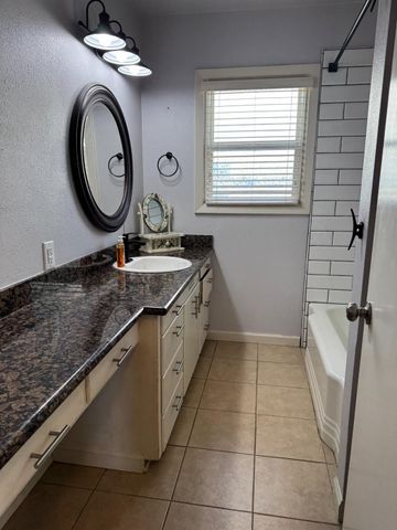 709 S Lee Ave, Lodi, CA 95240