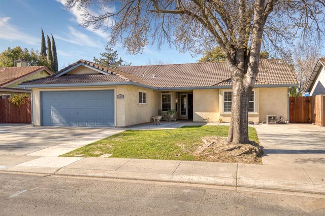 301 Goldrun Dr, Modesto, CA 95354