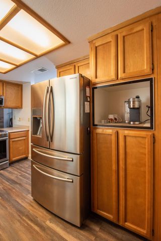 301 Goldrun Dr, Modesto, CA 95354