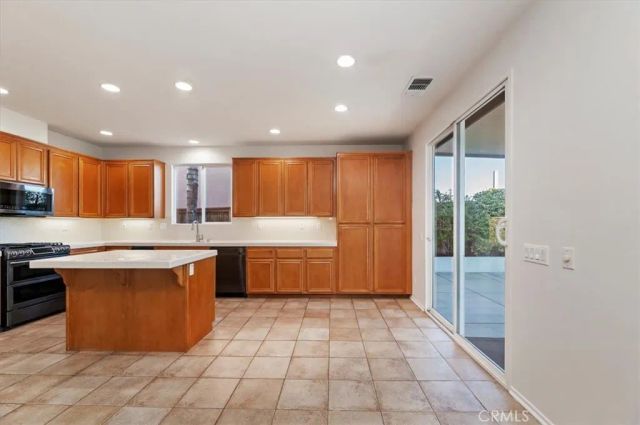 40355 Miklich, Murrieta, CA 92563