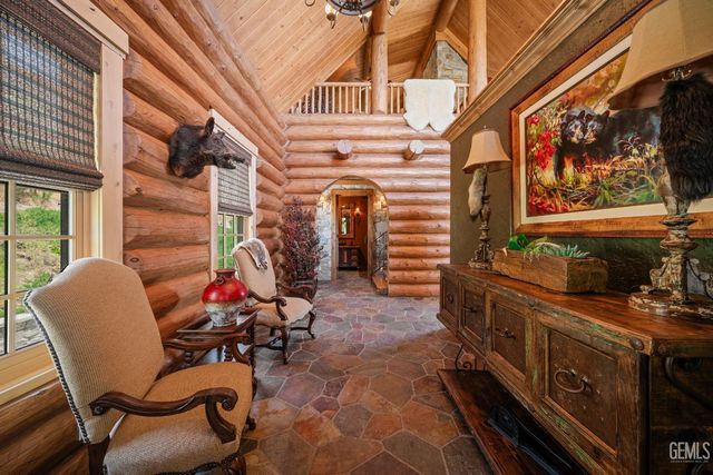 26000 Deertrail Drive, Tehachapi, CA 93561