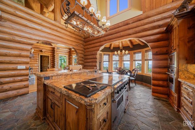 26000 Deertrail Drive, Tehachapi, CA 93561