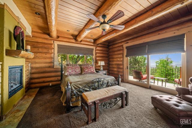 26000 Deertrail Drive, Tehachapi, CA 93561