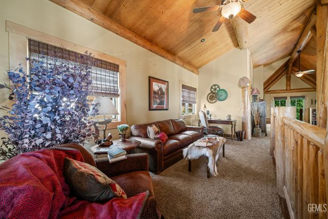26000 Deertrail Drive, Tehachapi, CA 93561
