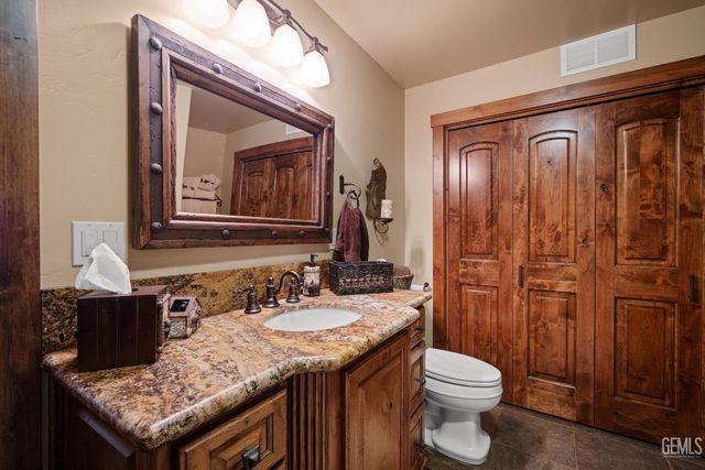 26000 Deertrail Drive, Tehachapi, CA 93561
