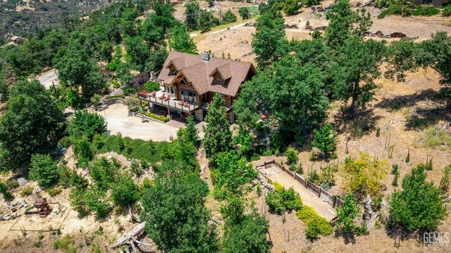 26000 Deertrail Drive, Tehachapi, CA 93561