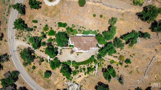 26000 Deertrail Drive, Tehachapi, CA 93561