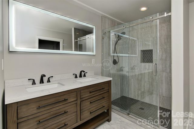 2105 Highland Street, Charlotte, NC 28208