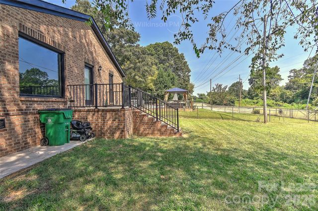 2105 Highland Street, Charlotte, NC 28208