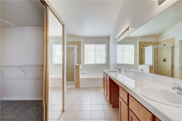 3377 COMMENDATION Drive, Las Vegas, NV 89117