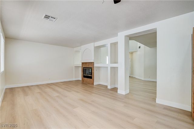 3377 COMMENDATION Drive, Las Vegas, NV 89117