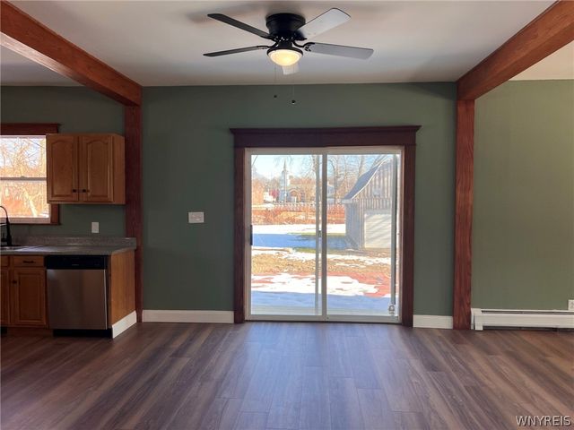 8 Rix Place, Hanover, NY 14136