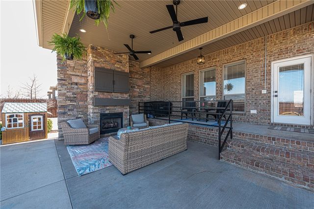 1606 Wisteria Avenue, Bentonville, AR 72713