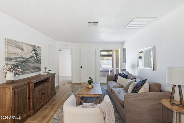 25 N COTTONWOOD Street 63, Chandler, AZ 85225