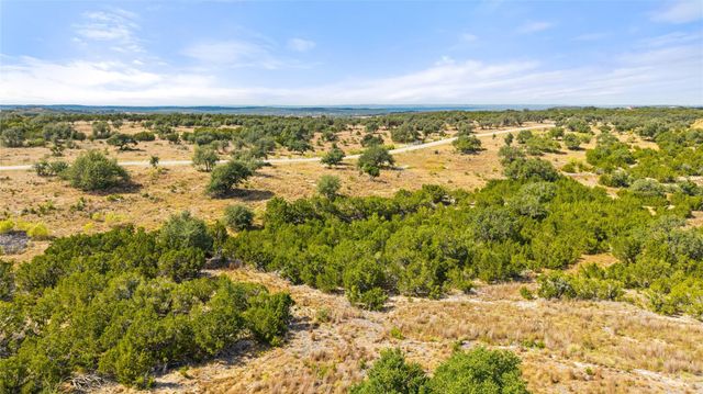 136 Legacy Hills DR, Johnson City, TX 78636
