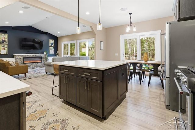 921 S Crooked Tree Lane, Midland, MI 48640
