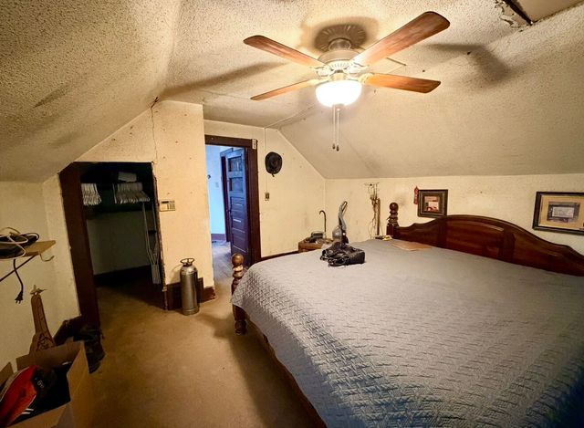 302 E Bell Avenue, Des Moines, IA 50315