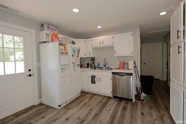 192 Sturm Street, New Haven, IN 46774